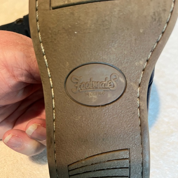 Navy Footmates Size 9.5 - Picture 4 of 4